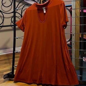 Burnt orange Zenana shirt with pockets new with tags